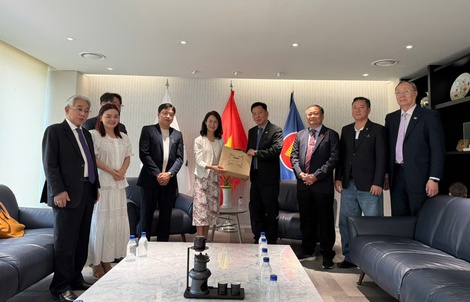 Trường Đại học Cửu Long thăm và làm việc với Đại sứ quán Việt Nam tại Hàn Quốc