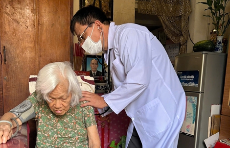 TPHCM: Thí điểm khám chữa bệnh BHYT tại nhà