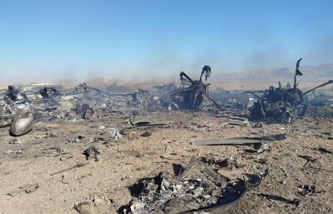 Phi công chiến đấu cơ Mỹ kinh ngạc về dàn UAV “sứa biển” quái dị trên bầu trời Iran