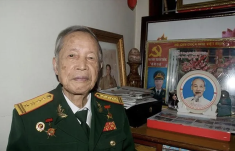 Anh hùng La Văn Cầu qua đời