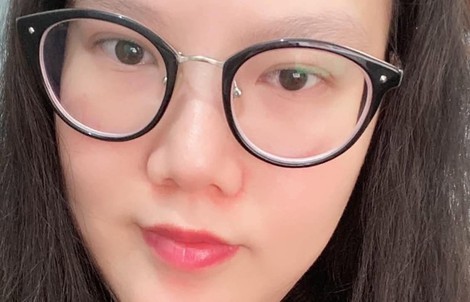 Đạo diễn Minh Nguyệt dốc sức cho triển lãm tranh của con gái - họa sĩ Moon