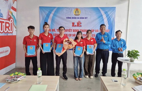 Công đoàn xã Bình Mỹ đẩy mạnh phát triển đoàn viên