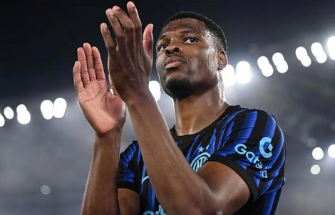 Real Madrid: Perez khẳng định quyền lực tuyệt đối
