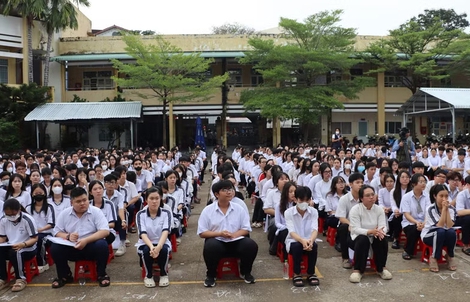 Cà Mau thông báo đường dây nóng tiếp nhận thông tin kỳ thi tốt nghiệp THPT