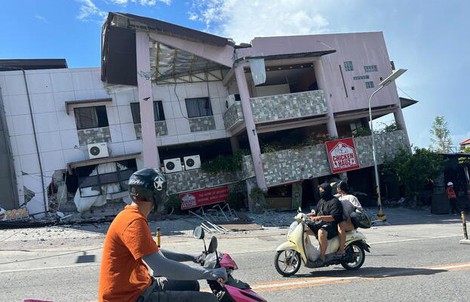 Động đất Philippines: Thương vong tăng, sóng thần tới Nhật Bản
