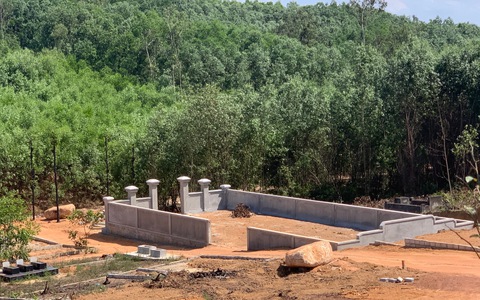 “Xẻ thịt” 1,4ha rừng xây mộ trái phép cho thân nhân “đại gia”