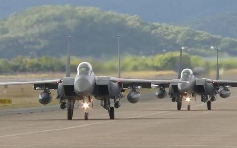 Triều Tiên huy động 12 chiến đấu cơ tới gần biên giới Hàn Quốc
