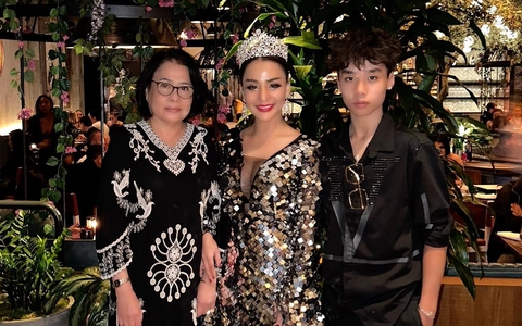 Hoa hậu Lam Dương rạng ngời mở tiệc tri ân