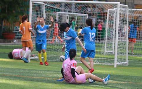 Báo Người Lao Động vào chung kết bóng đá nữ