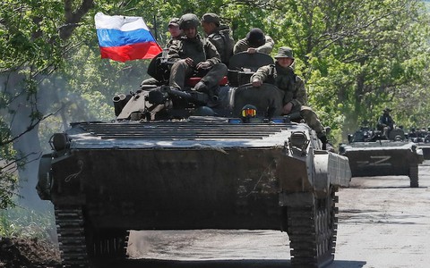 Nga kiểm soát Sievierodonetsk, Ukraine "tính đường khác"