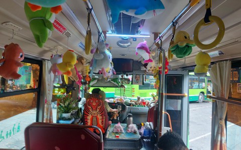Cận cảnh chuyến xe buýt "lạ" ở TP HCM