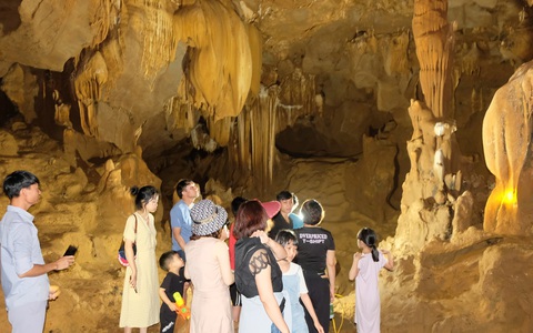 Khám phá hang động đẹp như tiên cảnh ở xứ Thanh