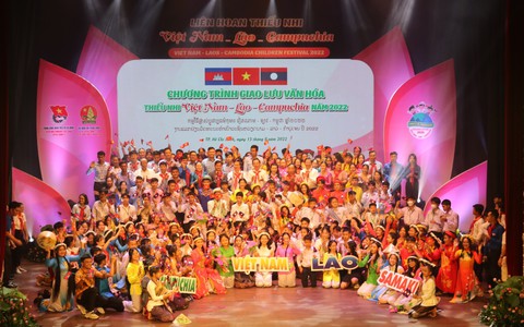 Phát triển mối quan hệ truyền thống đặc biệt giữa Việt Nam - Lào - Campuchia