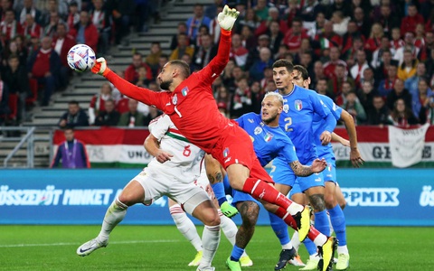 Hạ "ngựa ô" Hungary, tuyển Ý đoạt vé bán kết thứ ba Nations League