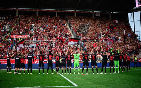 Leipzig cầm chân Bayern, Leverkusen độc chiếm ngôi đầu Bundesliga