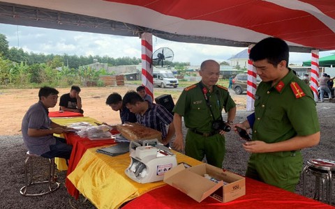 Đủ chiêu lừa đảo bất động sản