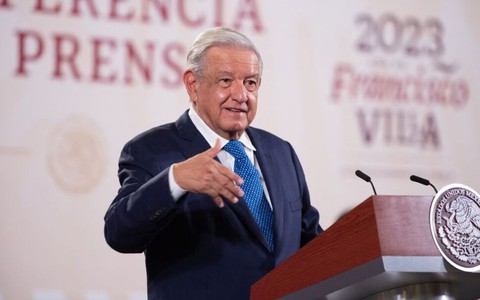Tổng thống Mexico bất ngờ xen vào viện trợ của Mỹ dành cho Ukraine