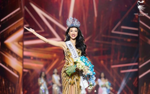 Hoa hậu Hoàn vũ xem xét chiến thắng của Bùi Quỳnh Hoa