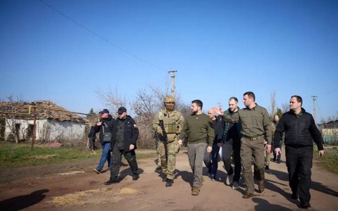Tổng thống Ukraine "sẵn sàng gặp" Chủ tịch Trung Quốc, Nga nêu yêu cầu
