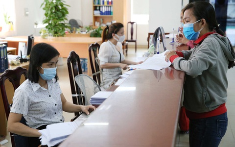 Giảm năm đóng BHXH: Lo lương hưu không đủ sống