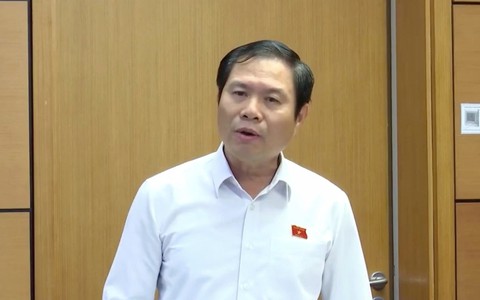 Thượng tướng Nguyễn Tân Cương giải thích việc quân đội chưa đề xuất tăng tuổi hưu như công an