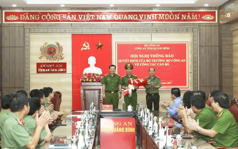 Công bố quyết định của Bộ trưởng Bộ Công an về điều động cán bộ