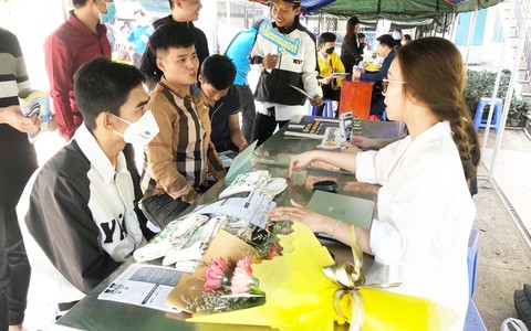 TP HCM đề xuất chính sách hỗ trợ một lần đối với người lao động