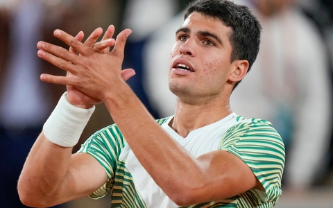 Roland Garros 2023: Djokovic vào chung kết, Alcaraz gục ngã vì quá tải