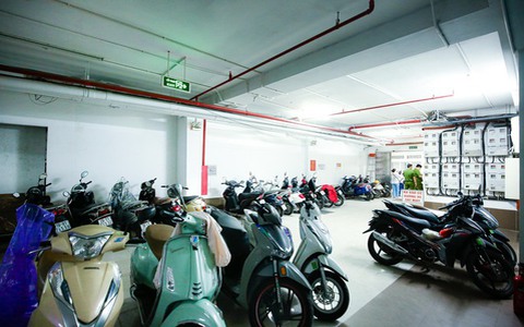 Quận Thanh Xuân yêu cầu di chuyển xe máy, xe đạp điện khỏi tầng 1 chung cư mini