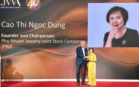 Bà Cao Thị Ngọc Dung là một trong 40 biểu tượng xuất sắc nhất ngành kim hoàn thế giới