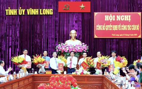 Vĩnh Long điều động, bổ nhiệm nhiều cán bộ lãnh đạo