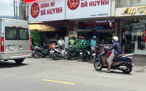 Cạnh tranh khốc liệt trên thị trường giao đồ ăn