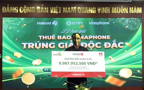 Chọn số theo giấc mơ, người đàn ông tại Quảng Trị trúng độc đắc Lotto 5/35 gần 9,99 tỉ đồng