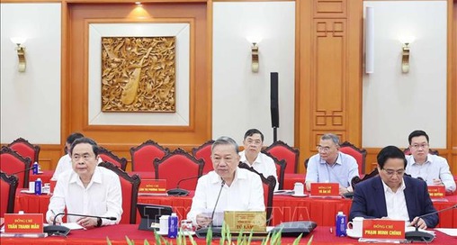 Tổng Bí thư chủ trì cuộc làm việc với Ban Thường vụ Đảng ủy MTTQ, các đoàn thể Trung ương