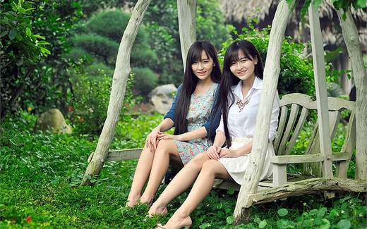 Chị em sinh đôi giỏi võ, xinh như diễn viên Hàn