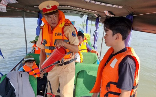 Tăng cường kiểm trao giao thông đường thủy