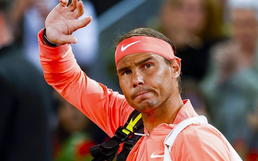 Nadal dừng bước và được tri ân đặc biệt tại Madrid