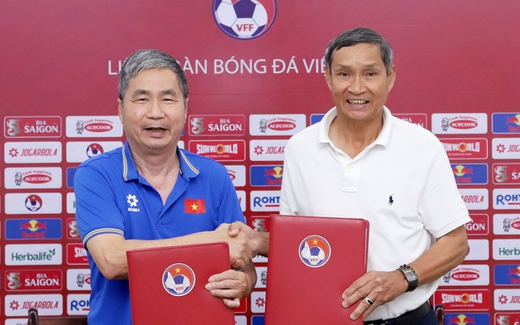 HLV Mai Đức Chung trở lại dẫn dắt tuyển nữ Việt Nam hướng đến SEA Game 2025