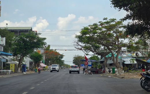 Ban Quản lý Khu Du lịch Quốc gia Núi Sam giãi bày việc đặt trạm thu phí