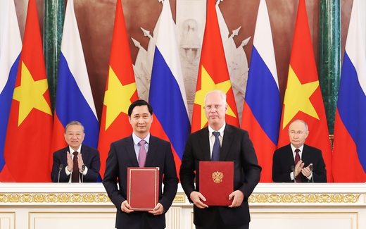 VNVC ký hợp tác với Quỹ Đầu tư Trực tiếp Nga, hướng đến sớm tiếp cận vắc-xin ung thư