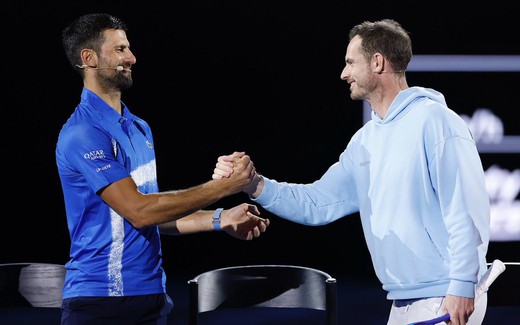 Djokovic và Murray hết duyên trước Roland Garros