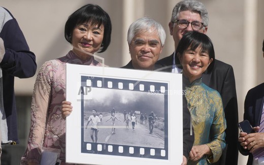 New disputes over authorship of the famous Napalm Girl photo