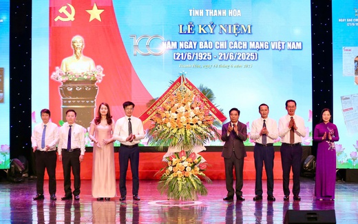 Tôn vinh các nhà báo nhân kỷ niệm 100 năm ngày Báo chí Cách mạng Việt Nam