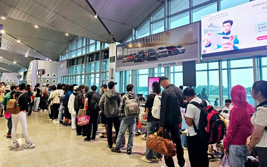 Sân bay Vinh đóng cửa 6 tháng, khách đã mua vé giải quyết thế nào?