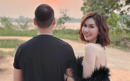 Diễn viên Hương Giang đăng ký kết hôn
