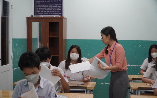 NÓNG: TP HCM công bố số liệu đăng ký nguyện vọng 1 thi lớp 10