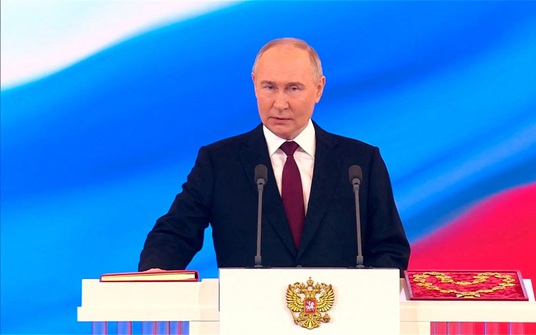 Ông Vladimir Putin tuyên thệ nhậm chức tổng thống Nga
