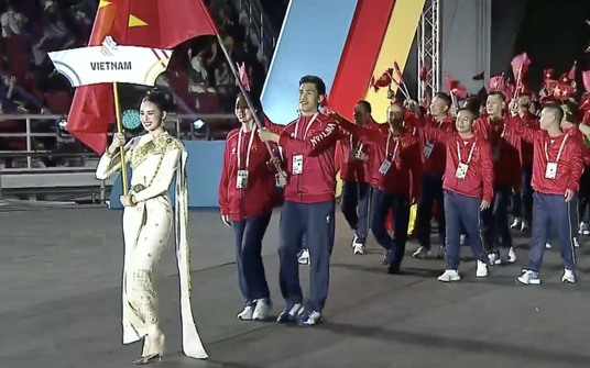 Khai mạc SEA Games 33: Các đoàn thể thao diễu hành