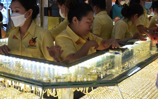 Giá vàng hôm nay 14-6: Tăng lên mức cao nhất 5 tuần qua