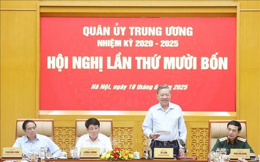 Tổng Bí thư Tô Lâm: Quyết liệt triển khai mạnh mẽ
các dự án trọng điểm về quân sự, quốc phòng